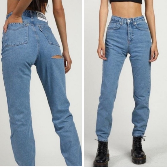 The Ragged Priest Butt Rip Mom Jeans - Picture 1 of 9